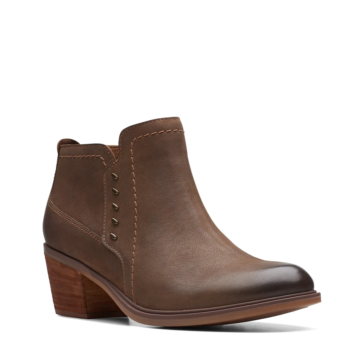 Clarks Neva Lo Boots (Standard Fit)