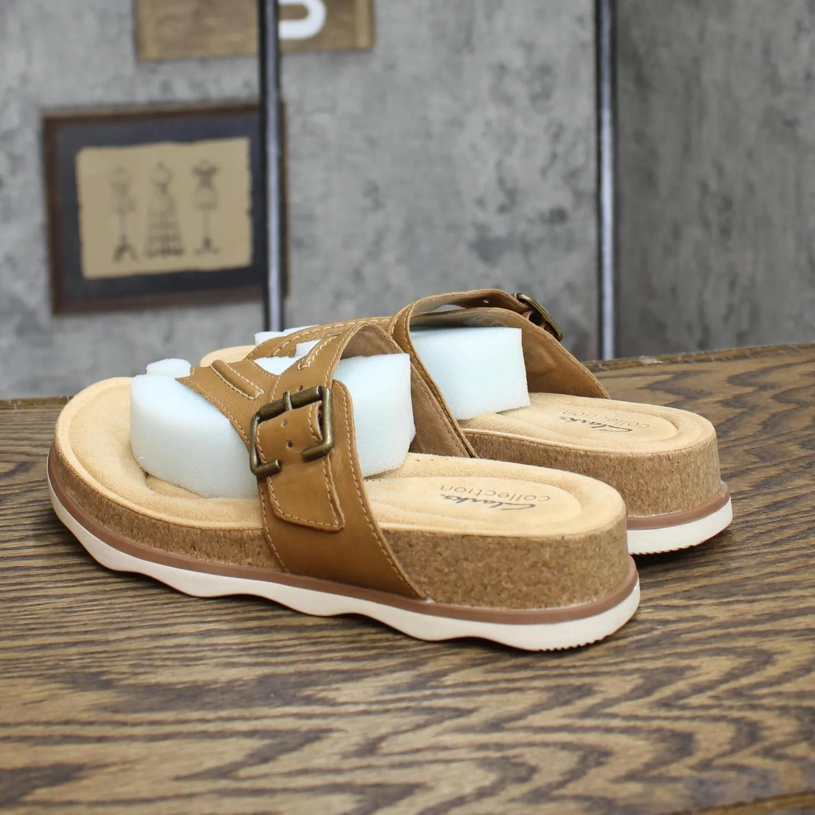 Clarks Women's Collection Brynn Madi Sandal Shoes Light Tan Leather Brown 6W