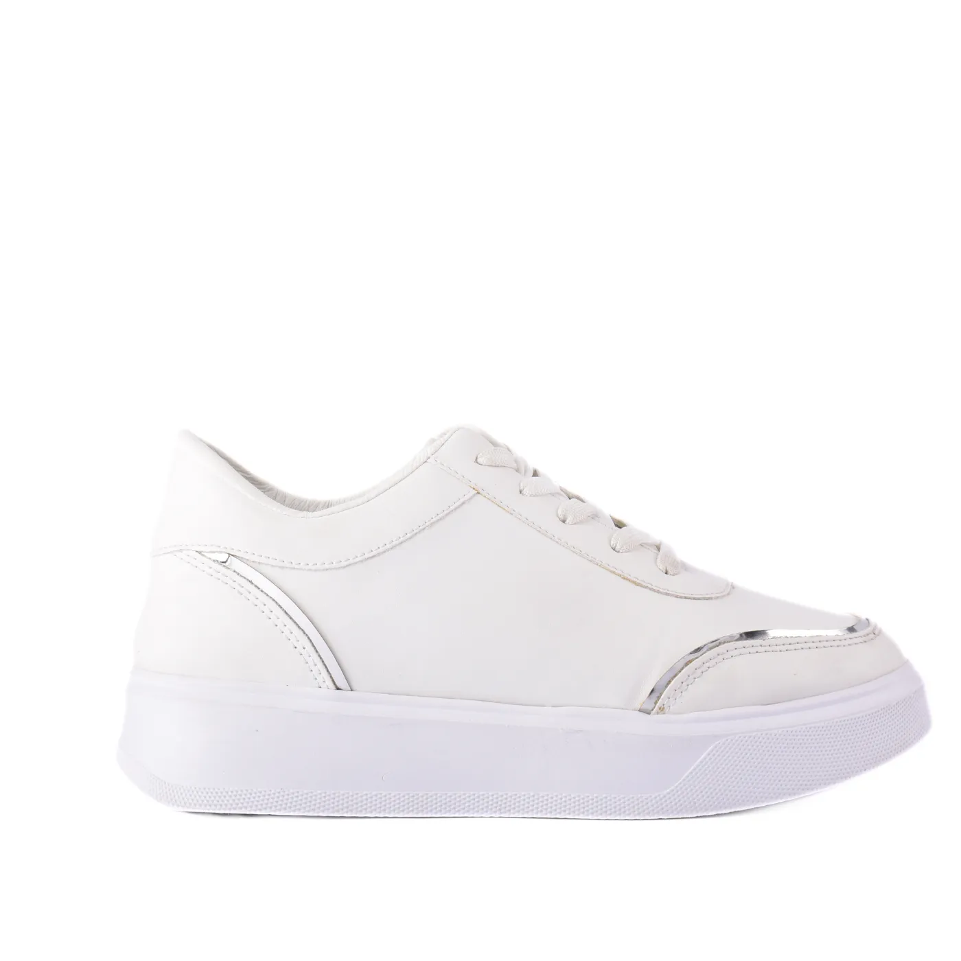 Fashionable Sneaker with Trims