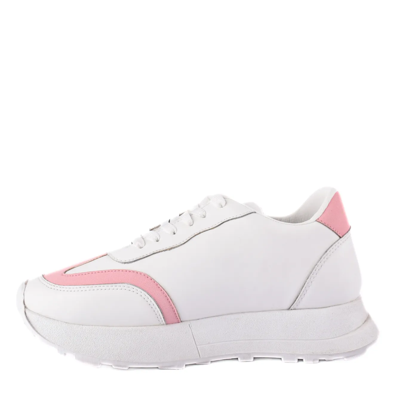 Fashionable Sneaker with Trims