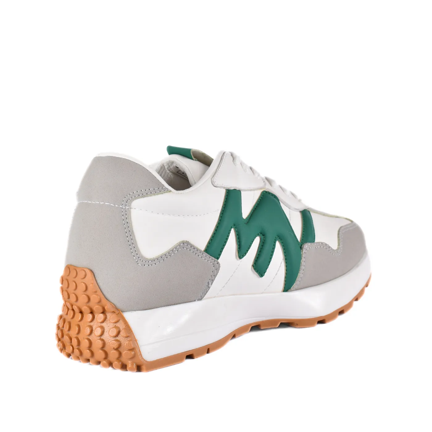 Fashionable Sneaker with Trims