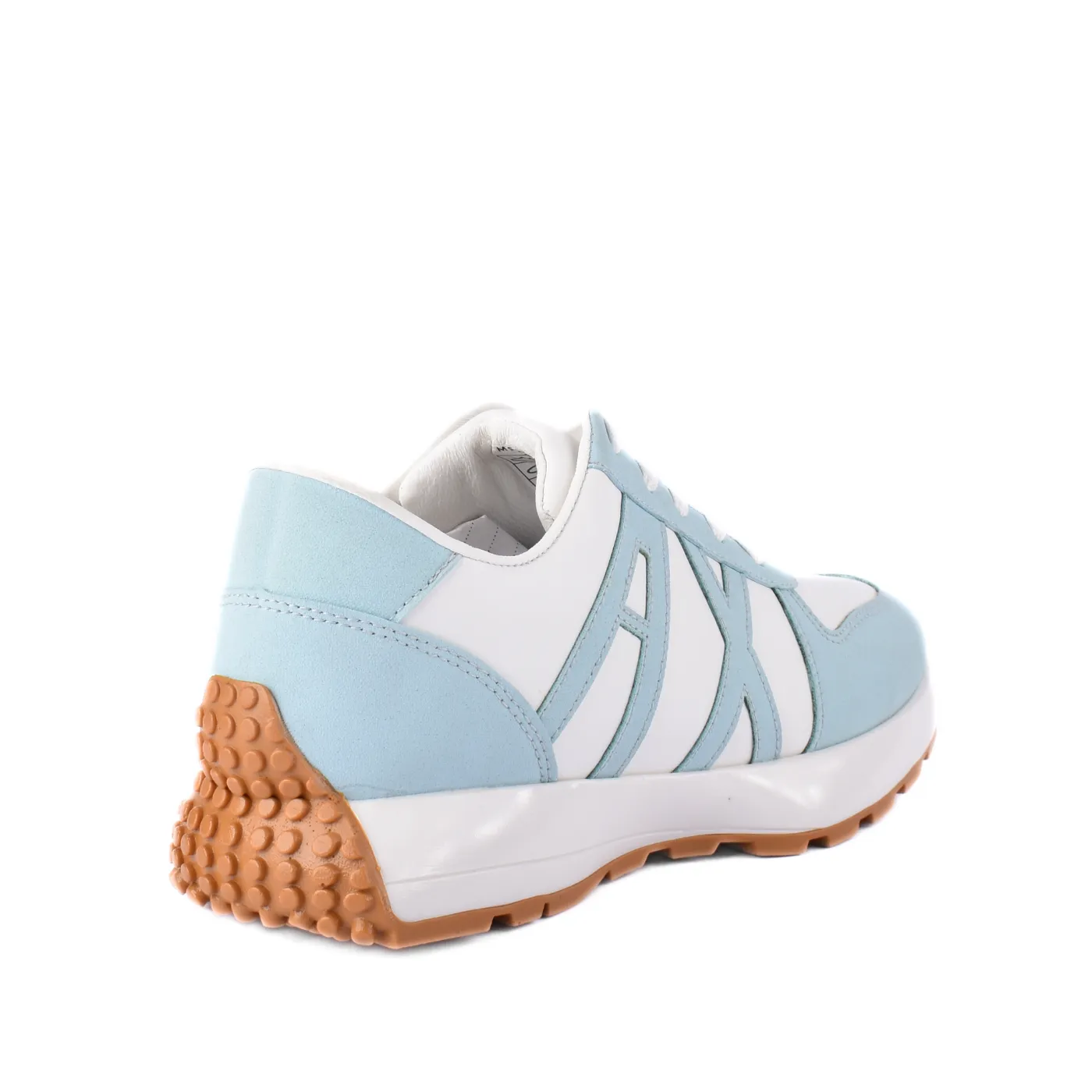 Fashionable Sneaker with Trims