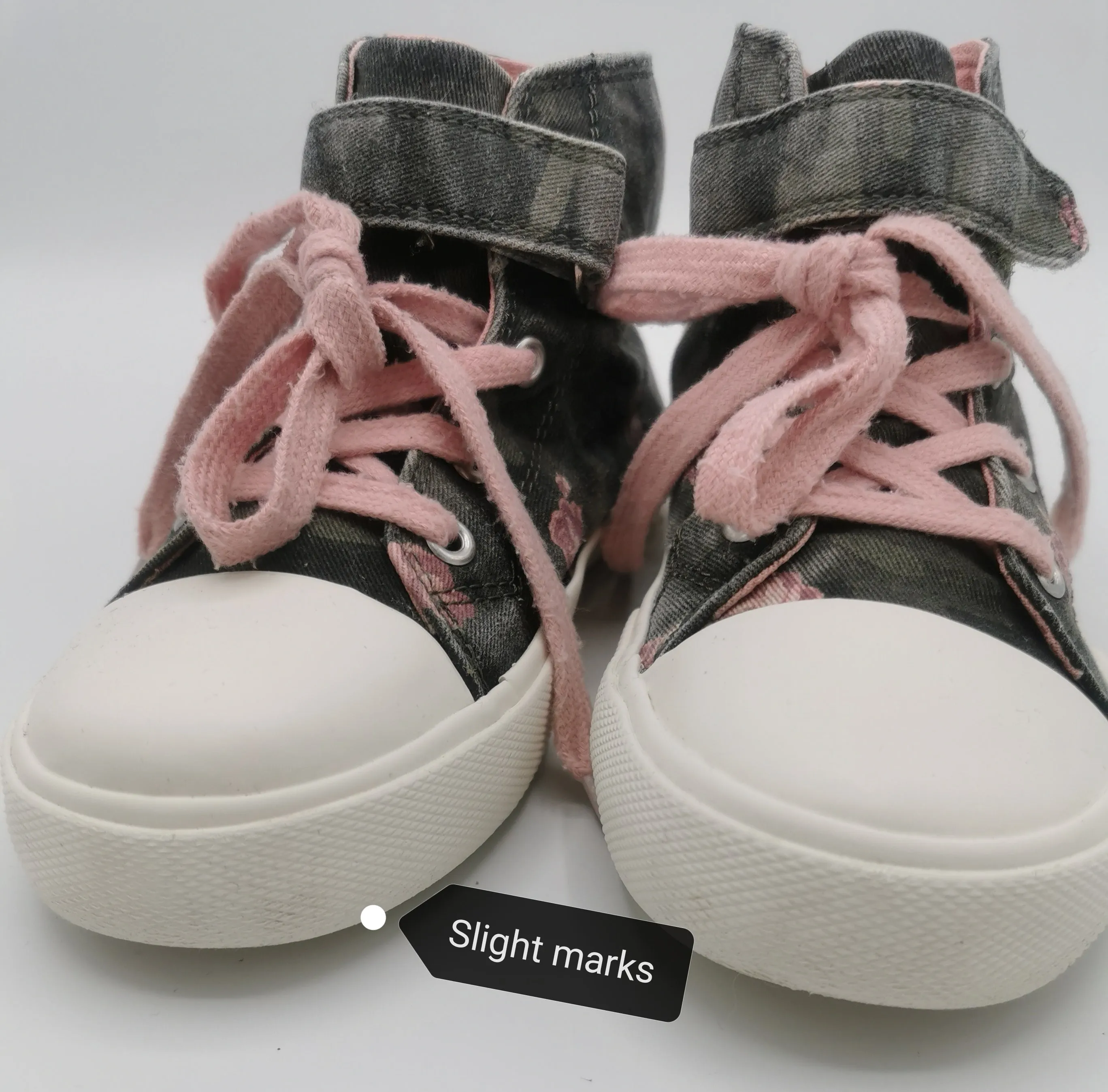 GIRL SIZE 1 YOUTH - GEORGE, High-Tops, Floral / Camo VGUC B2