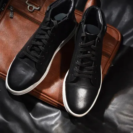 Lace-up Black Sneaker