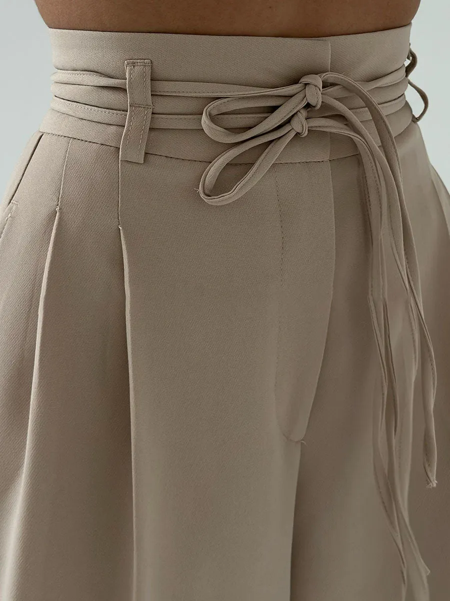 Lina - Elegant wide-leg trousers with high waist and belt detail