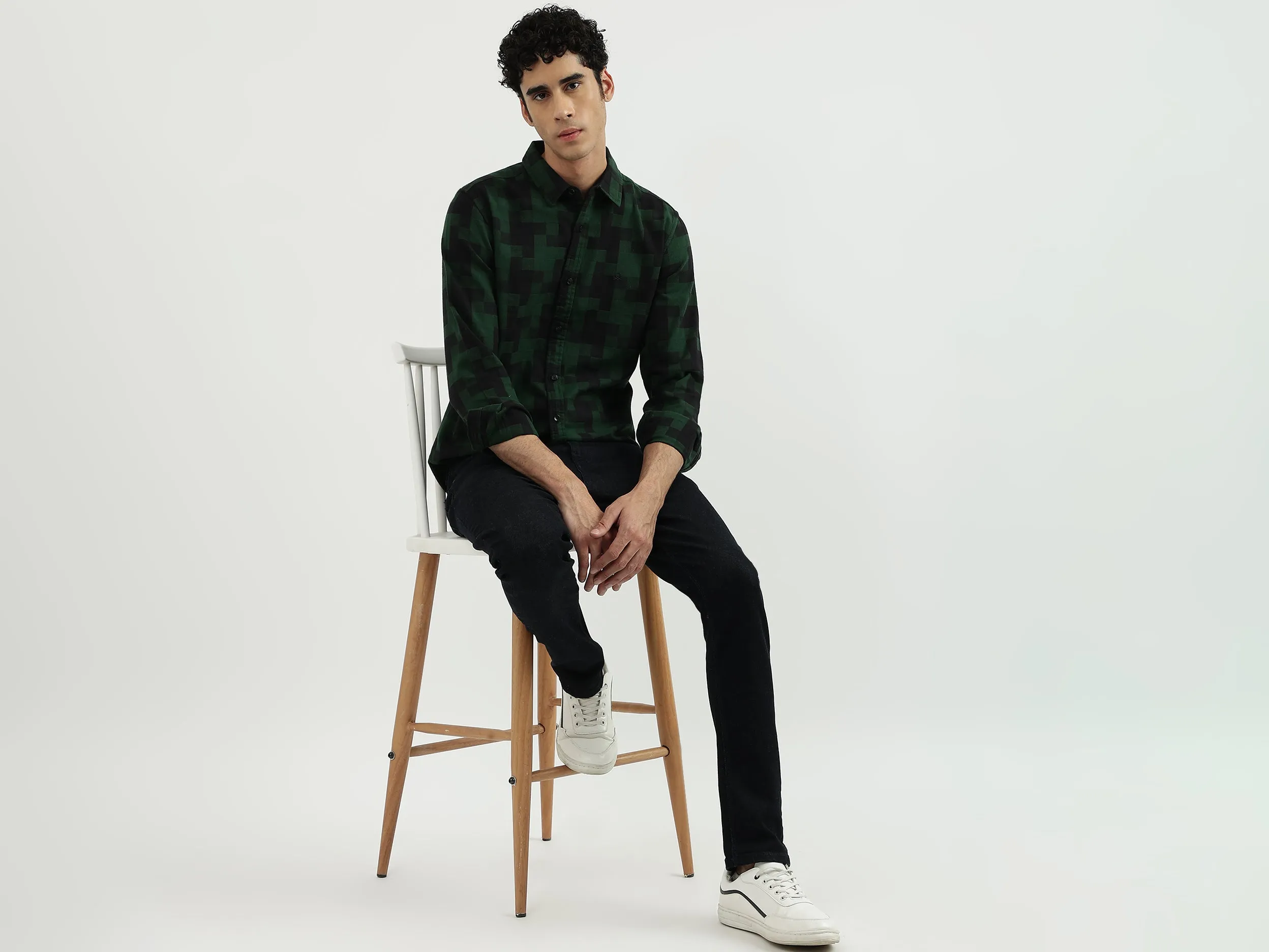Men Check Spread Collar Shirt