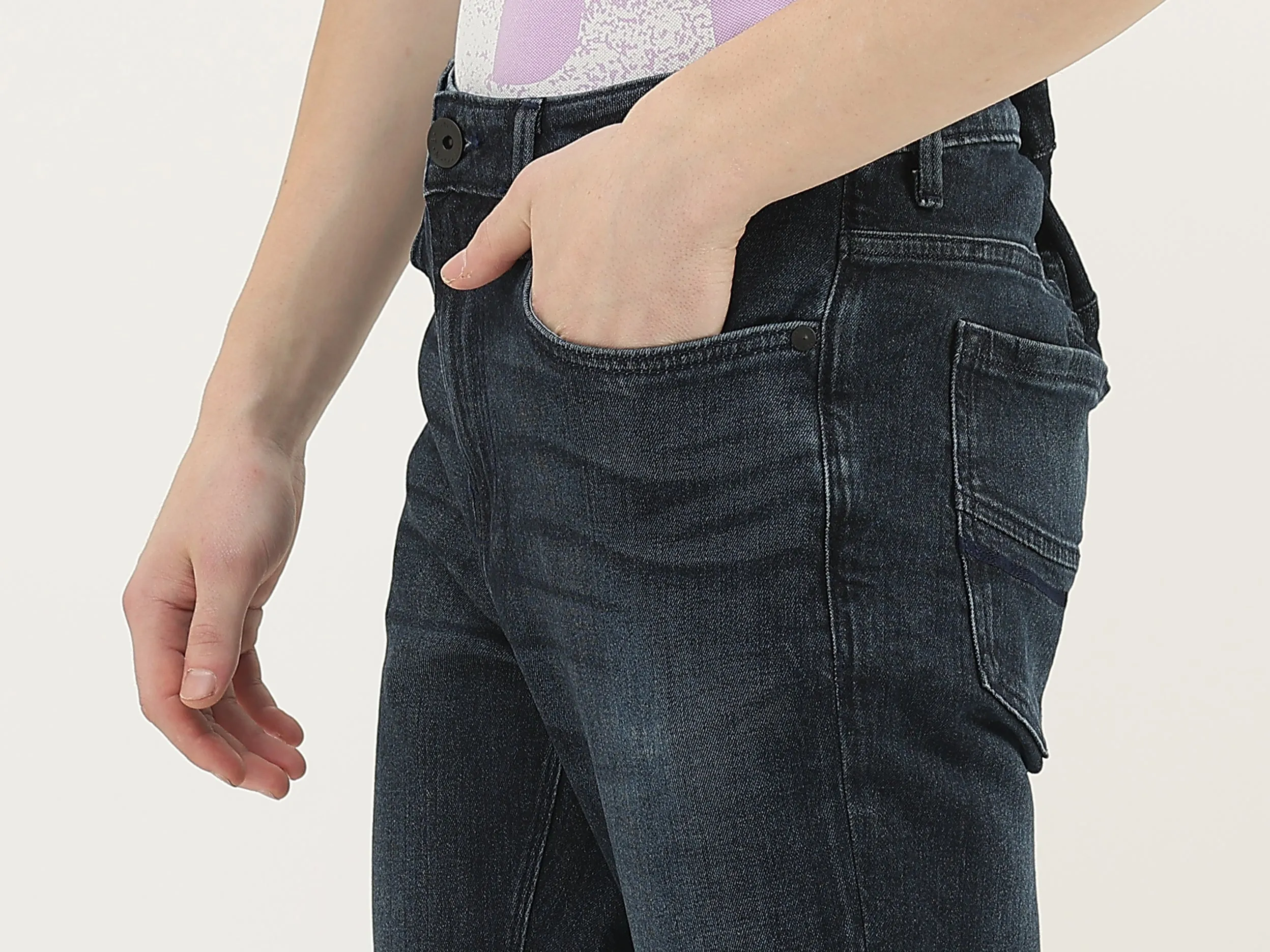 Men Solid Skinny Fit Jeans