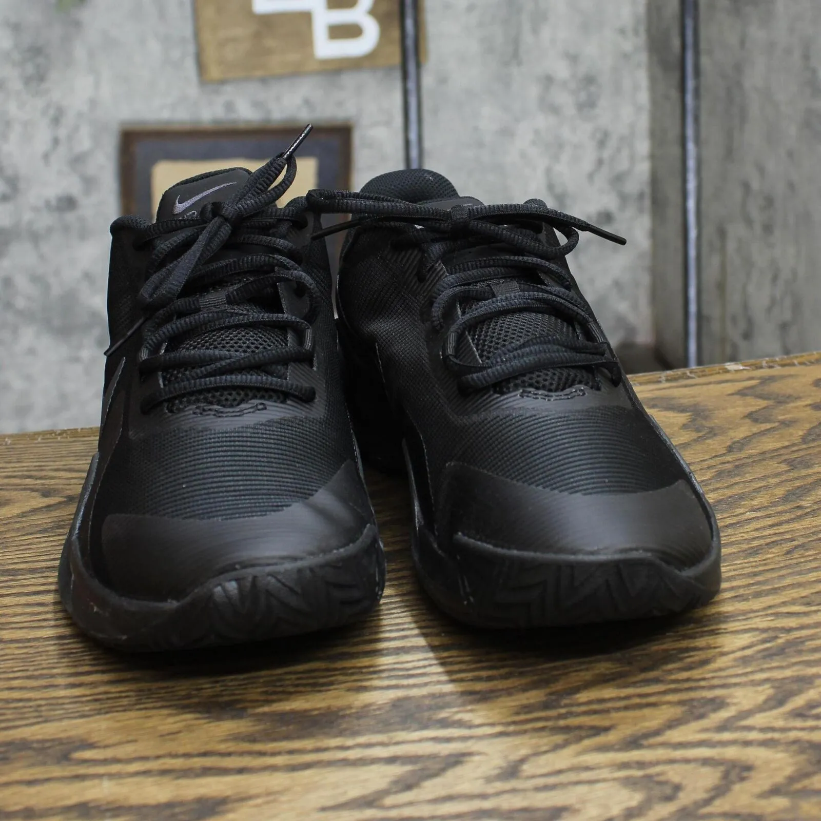 Nike Mens Air Max Impact 4 Basketball Shoes Black / Anthracite-off Noir 10