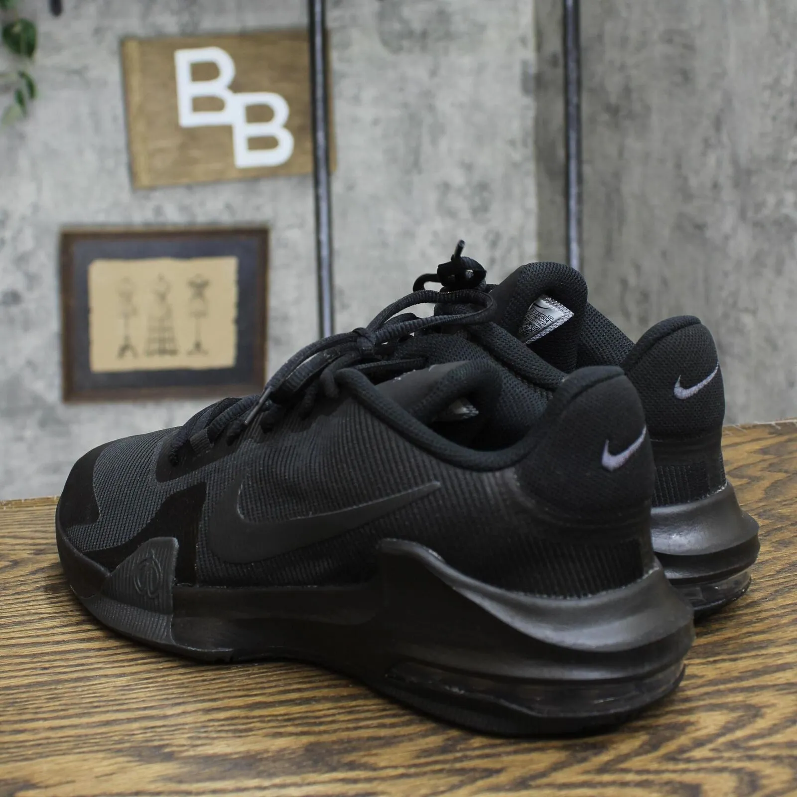 Nike Mens Air Max Impact 4 Basketball Shoes Black / Anthracite-off Noir 10
