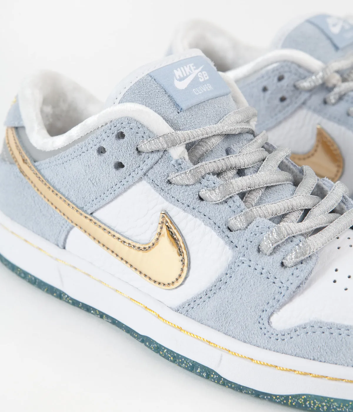 Nike SB x Sean Cliver Dunk Low Preschool Shoes - Psychic Blue / Metallic Gold - White