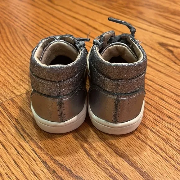 Oldsoles Toddler Girl’s Sparkle Silver Sneakers Size 23