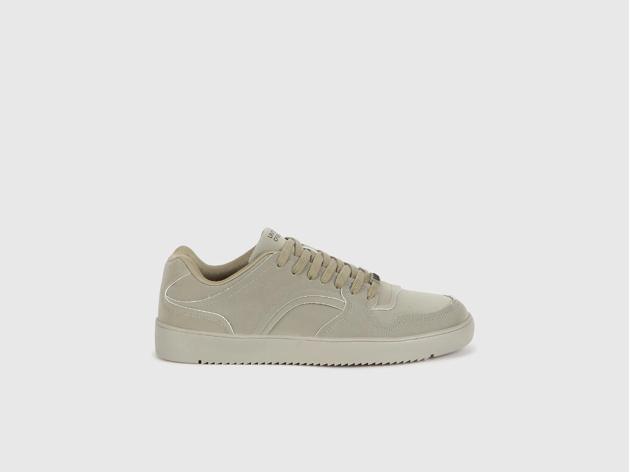 Perforated Pattern Lace-Up Casual Sneakers