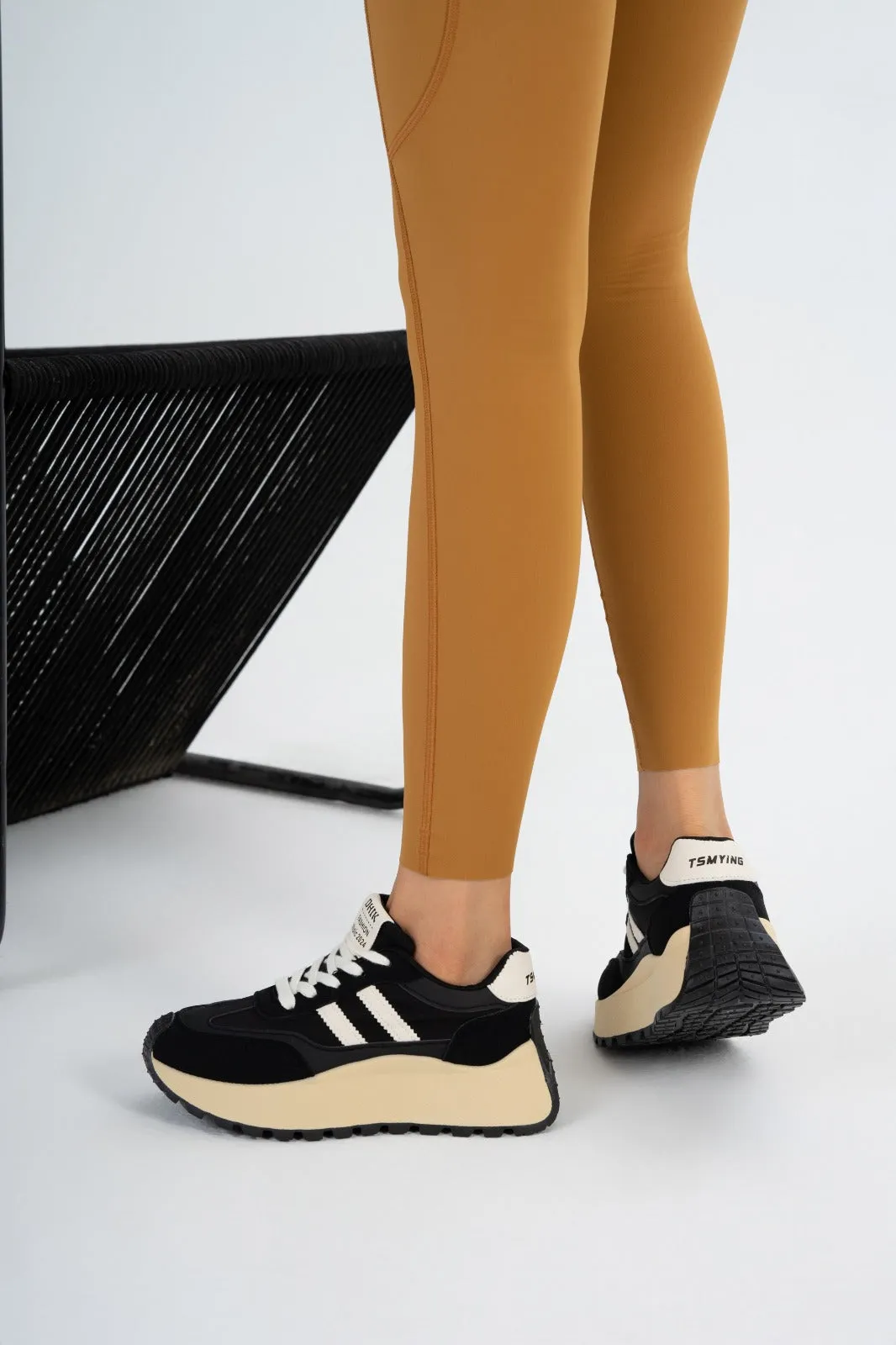 Sneakers Woman W-17 Black