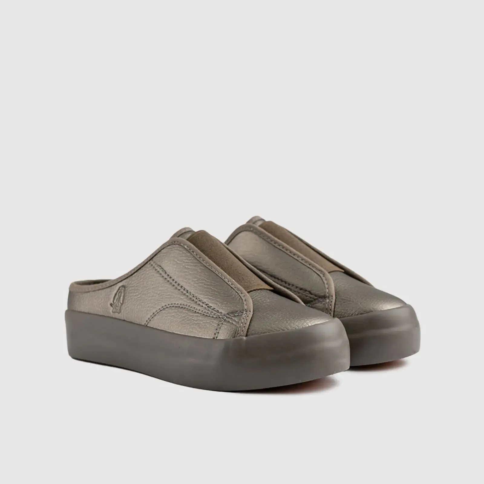 Soft Style Forbi Open Back Sneaker Bronze 04100