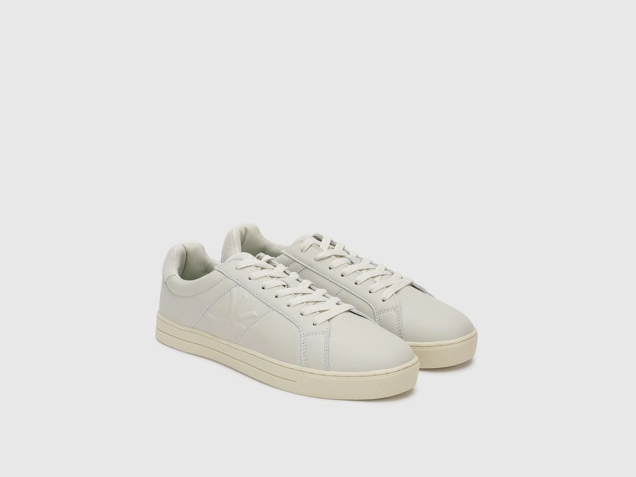 Solid Pattern Lace-Up Sneakers