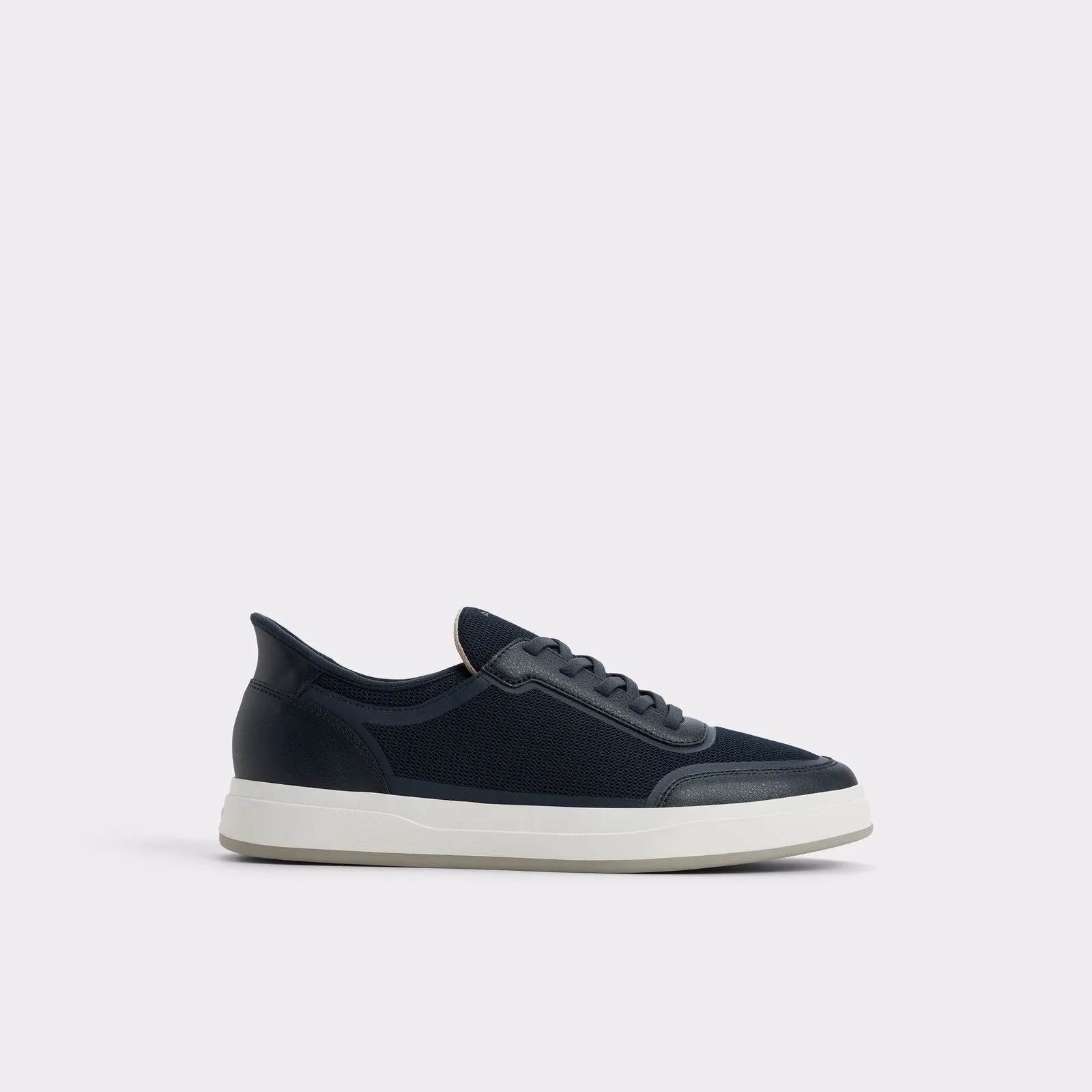 Winslow / Sneakers