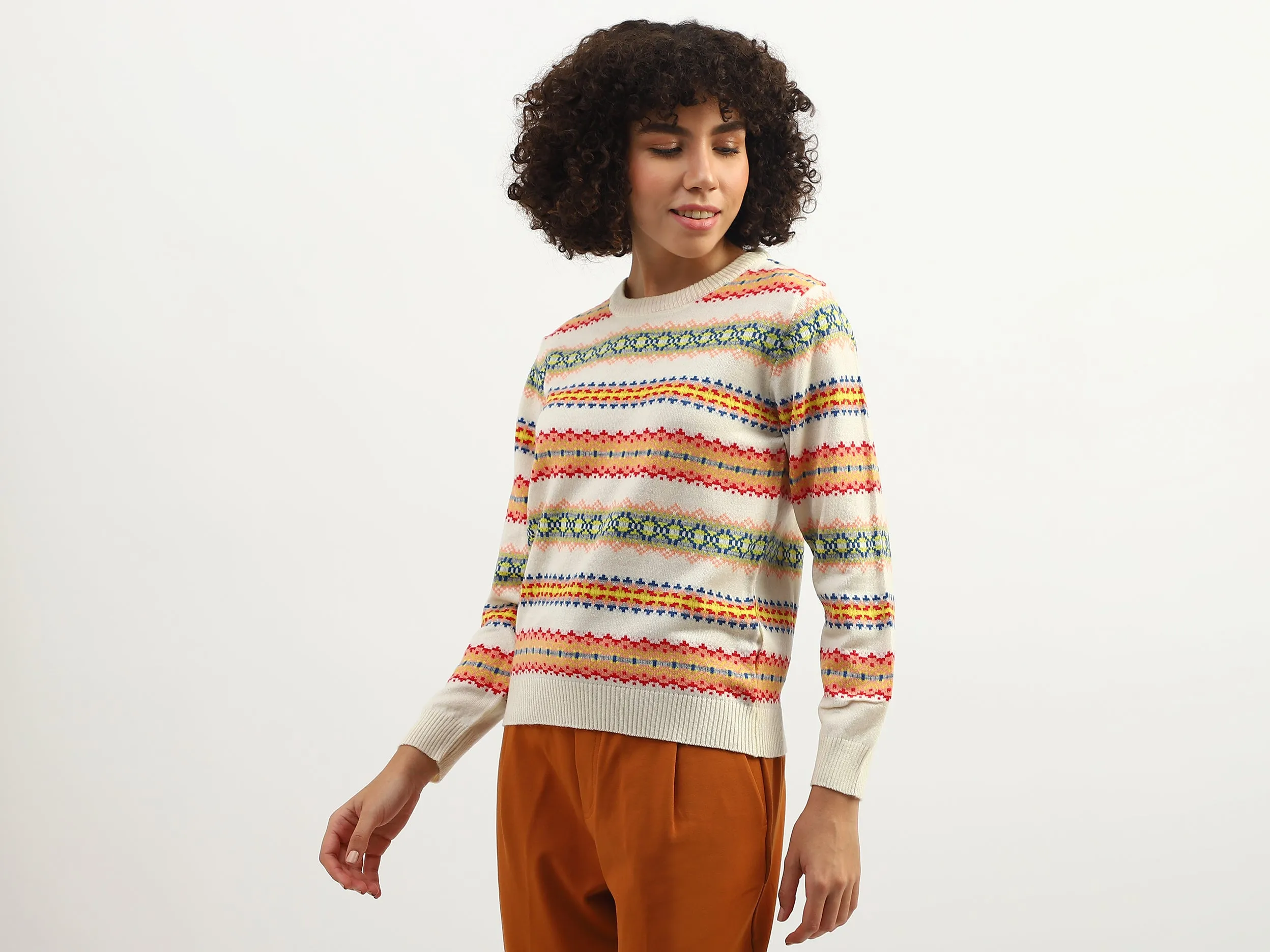 Women Knitted Round Neck Sweater