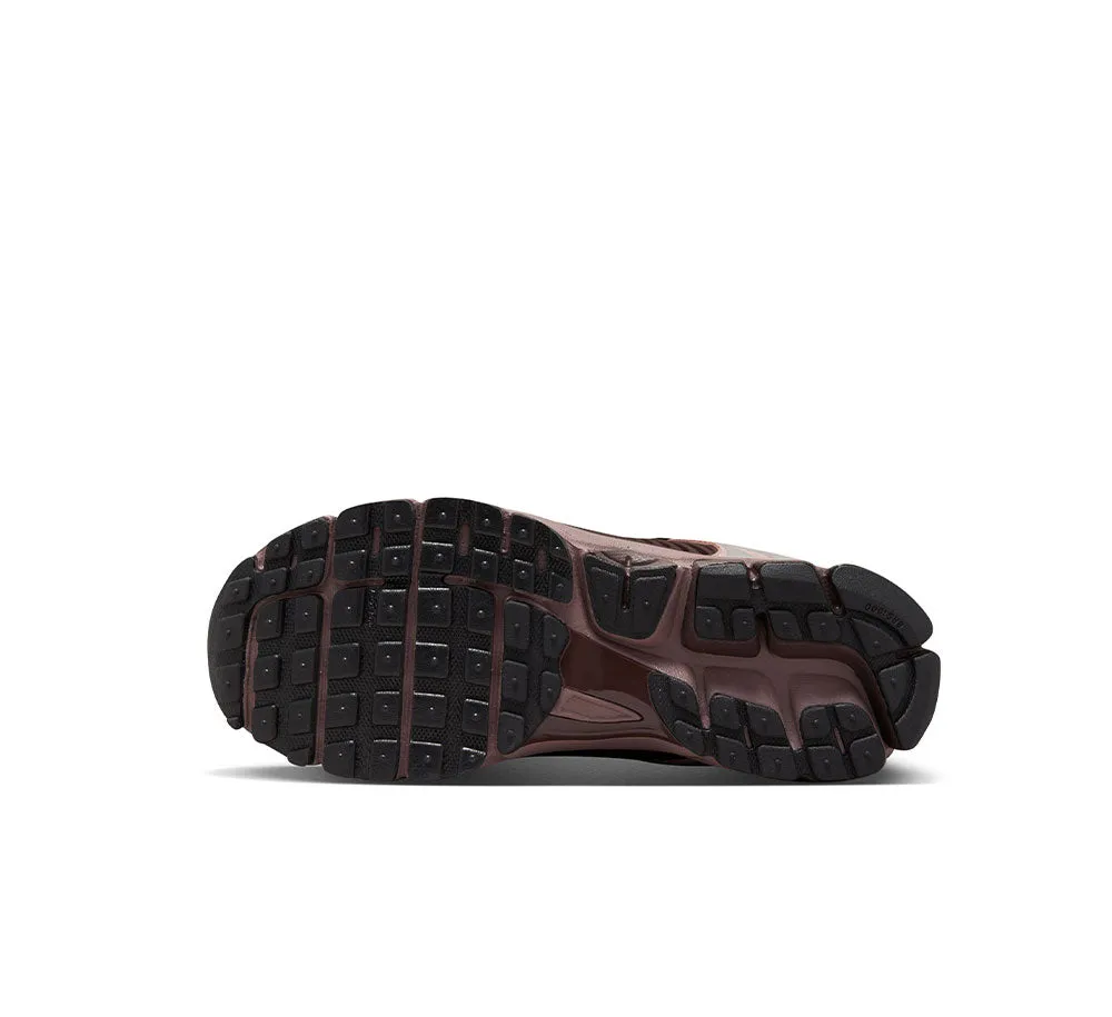 WOMENS NIKE VOMERO 5