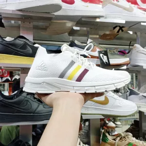 Women's Sneakers